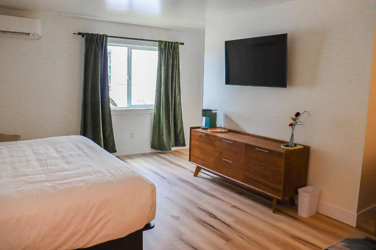 Foxglove Suite At The Wildflower Inn Gold Beach Exterior photo
